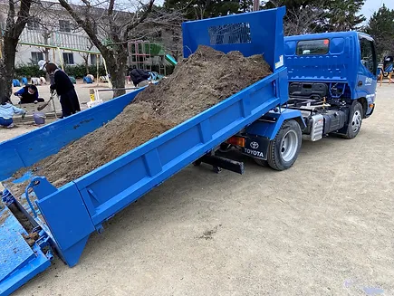 ボランティア活動に参加しました。